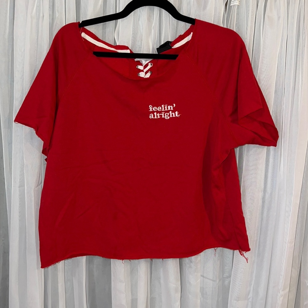 Red cropped thick shirt